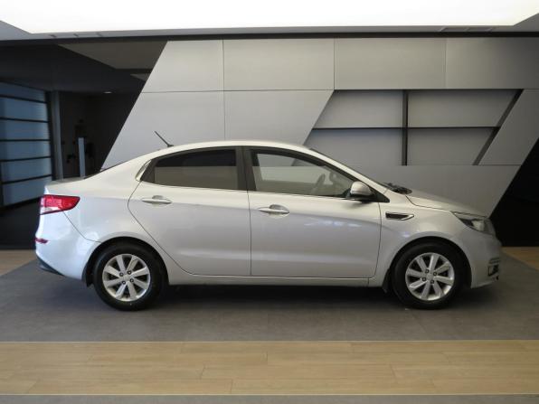 Kia Rio III Рестайлинг с пробегом 2015 года, цена 845 000 рублей, 171000 км, седан, Автокод Объявления