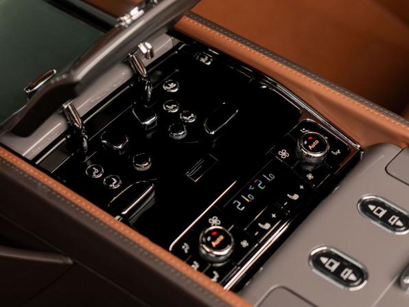 Bentley Mulsanne II Рестайлинг с пробегом 2017 года, цена 18 000 000 рублей, 152000 км, седан, Автокод Объявления
