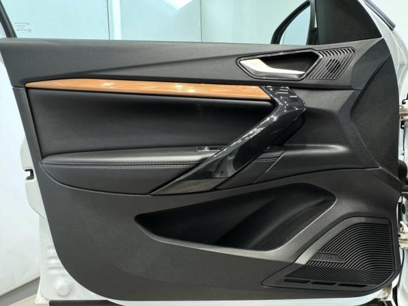 Lada (ВАЗ) Vesta I Рестайлинг (NG) с пробегом 2023 года, цена 1 280 000 рублей, 58038 км, седан, Автокод Объявления