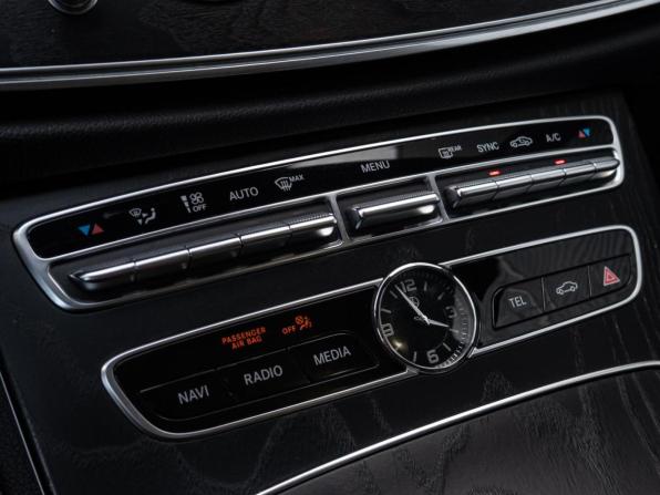 Mercedes-Benz E-Класс V (W213 S213 C238) с пробегом 2018 года, цена 3 200 000 рублей, 108330 км, седан, Автокод Объявления