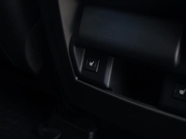Land Rover Discovery IV Рестайлинг с пробегом 2015 года, цена 2 298 000 рублей, 232191 км, внедорожник, Автокод Объявления