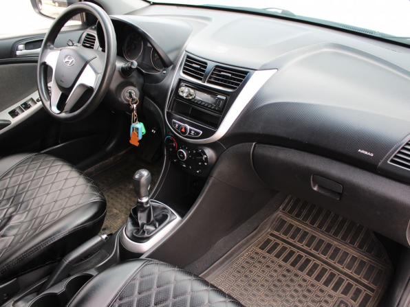 Hyundai Solaris I с пробегом 2011 года, цена 649 000 рублей, 131610 км, седан, Автокод Объявления