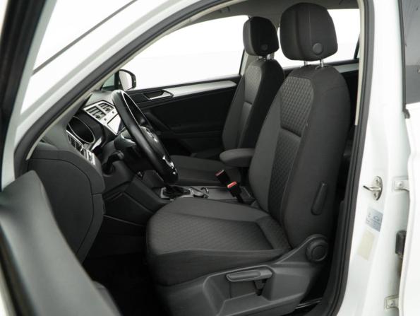 Volkswagen Tiguan II с пробегом 2017 года, цена 2 098 999 рублей, 151834 км, внедорожник, Автокод Объявления