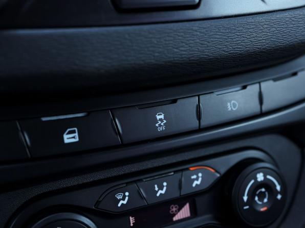 Lada (ВАЗ) Vesta I с пробегом 2020 года, цена 899 000 рублей, 86120 км, седан, Автокод Объявления