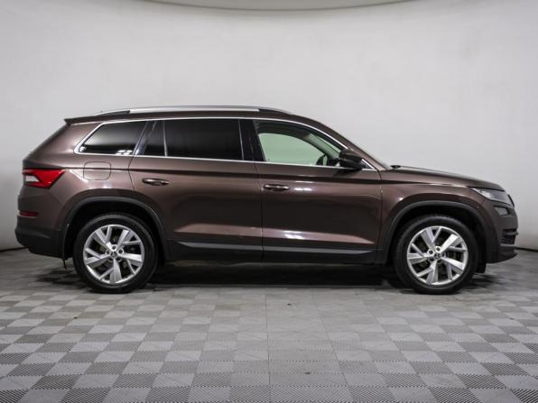 Skoda Kodiaq I с пробегом 2018 года, цена 2 438 000 рублей, 190726 км, внедорожник, Автокод Объявления