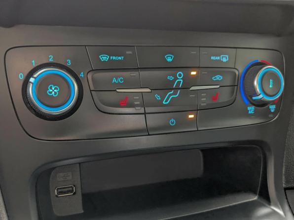 Ford Focus III Рестайлинг с пробегом 2017 года, цена 999 500 рублей, 166000 км, седан, Автокод Объявления