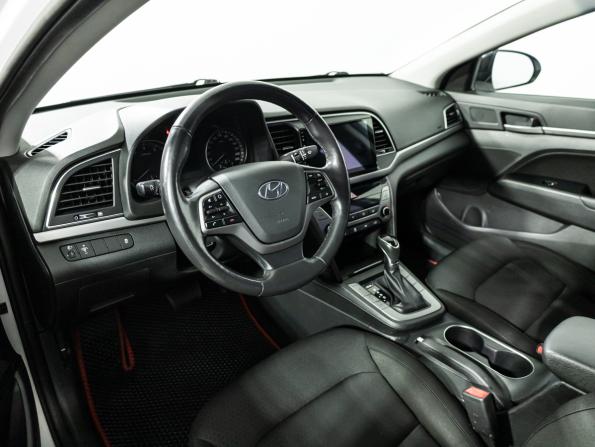 Hyundai Elantra VI (AD) с пробегом 2018 года, цена 1 499 700 рублей, 132786 км, седан, Автокод Объявления