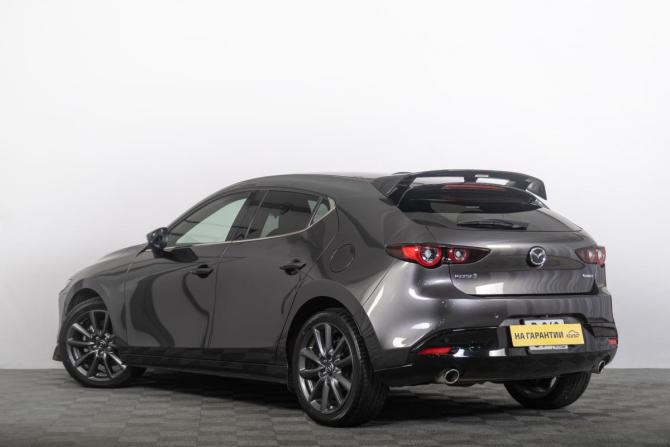Mazda 3 IV (BP) с пробегом 2022 года, цена 2 249 000 рублей, 23800 км, хэтчбек, Автокод Объявления