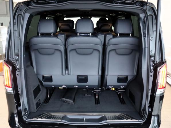 Mercedes-Benz V-Класс III (W447) Рестайлинг 2 с пробегом 2025 года, цена 12 990 000 рублей, 11385 км, минивэн, Автокод Объявления