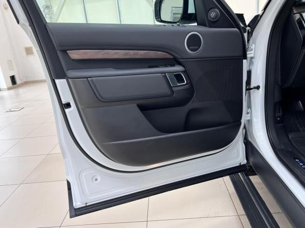 Land Rover Discovery V с пробегом 2018 года, цена 4 700 000 рублей, 66488 км, внедорожник, Автокод Объявления