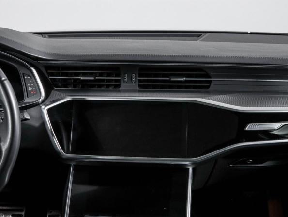 Audi A6 V (C8) Рестайлинг с пробегом 2024 года, цена 5 555 000 рублей, 31895 км, седан, Автокод Объявления