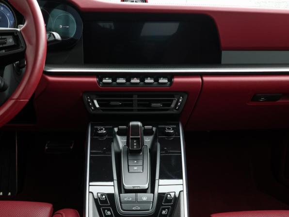 Porsche 911 VIII (992) с пробегом 2023 года, цена 24 850 000 рублей, 6250 км, купе, Автокод Объявления