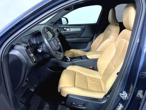Volvo XC40 I с пробегом 2021 года, цена 3 350 000 рублей, 72776 км, внедорожник, Автокод Объявления