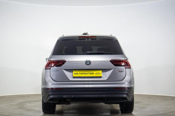 Volkswagen Tiguan II с пробегом 2017 года, цена 1 929 000 рублей, 179800 км, внедорожник, Автокод Объявления