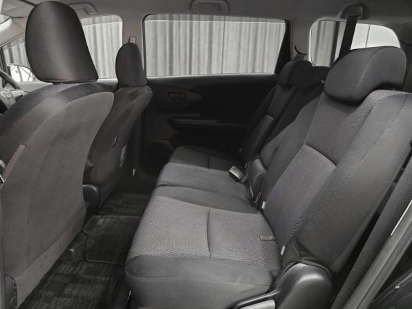 Toyota Wish II Рестайлинг с пробегом 2012 года, цена 1 275 000 рублей, 196000 км, минивэн, Автокод Объявления