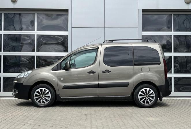 Peugeot Partner II Рестайлинг с пробегом 2012 года, цена 750 000 рублей, 235451 км, компактвэн, Автокод Объявления