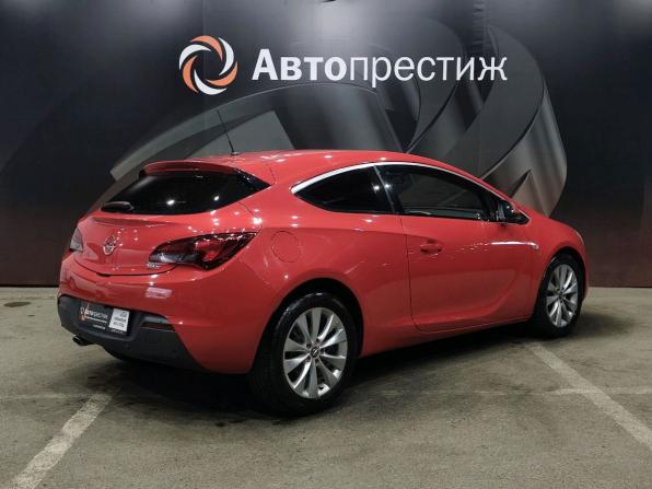 Opel Astra J Рестайлинг с пробегом 2012 года, цена 940 000 рублей, 133355 км, хэтчбек, Автокод Объявления