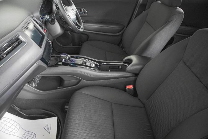 Honda Vezel I с пробегом 2014 года, цена 1 359 000 рублей, 159000 км, внедорожник, Автокод Объявления