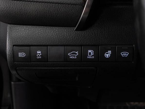 Toyota Camry VIII (XV70) с пробегом 2019 года, цена 2 349 000 рублей, 117171 км, седан, Автокод Объявления
