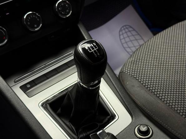 Skoda Octavia III (A7) с пробегом 2013 года, цена 779 000 рублей, 379404 км, лифтбек, Автокод Объявления