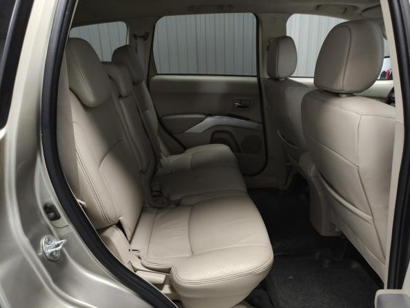 Mitsubishi Outlander II с пробегом 2008 года, цена 920 000 рублей, 290000 км, внедорожник, Автокод Объявления