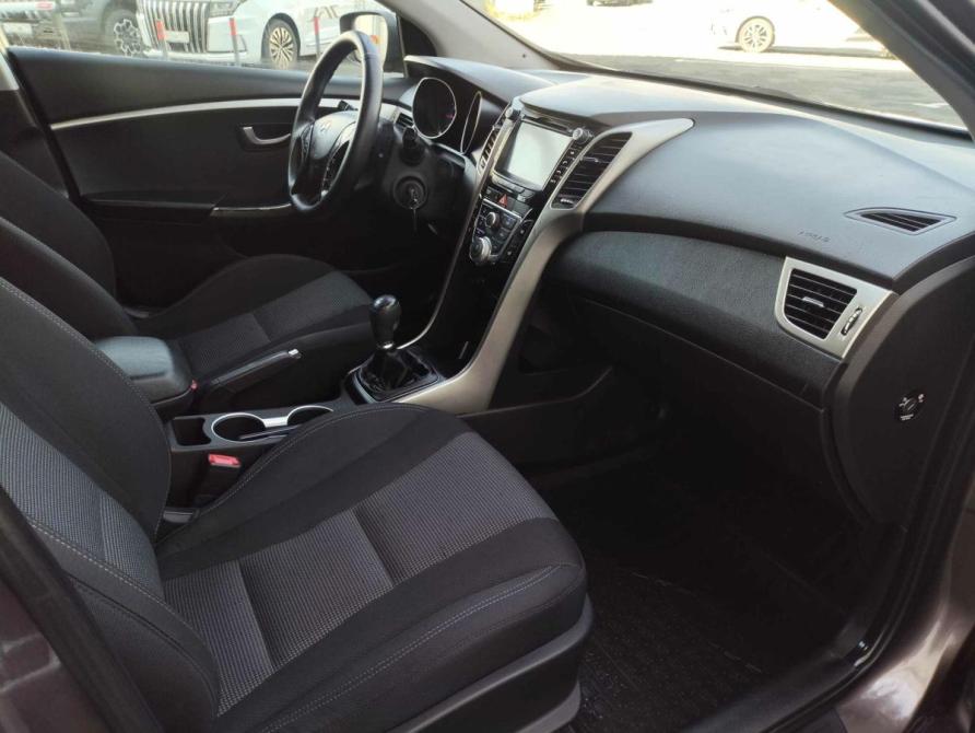 Hyundai i30 II Санкт-Петербург  - изображение 9