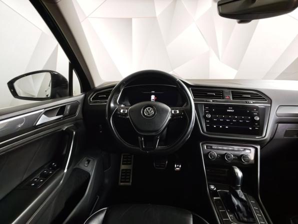 Volkswagen Tiguan II с пробегом 2018 года, цена 2 581 000 рублей, 118462 км, внедорожник, Автокод Объявления