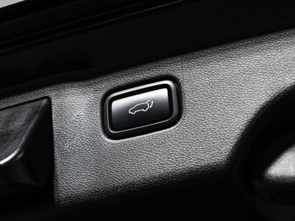 Kia Sorento III Prime Рестайлинг с пробегом 2018 года, цена 2 999 000 рублей, 103120 км, внедорожник, Автокод Объявления