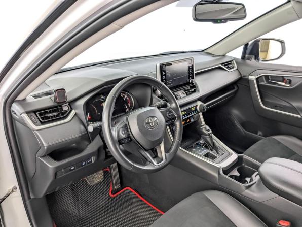 Toyota RAV4 V (XA50) с пробегом 2021 года, цена 3 100 000 рублей, 138659 км, внедорожник, Автокод Объявления