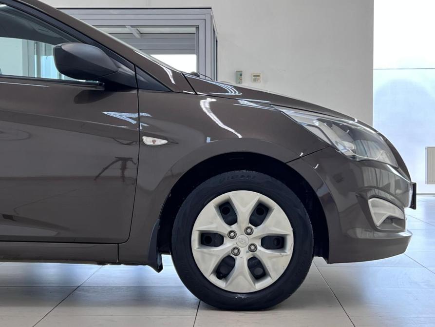 Hyundai Solaris I Рестайлинг Волгоград  - изображение 11