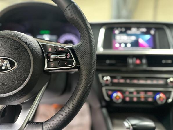 Kia Optima IV Рестайлинг с пробегом 2018 года, цена 2 090 000 рублей, 169563 км, седан, Автокод Объявления