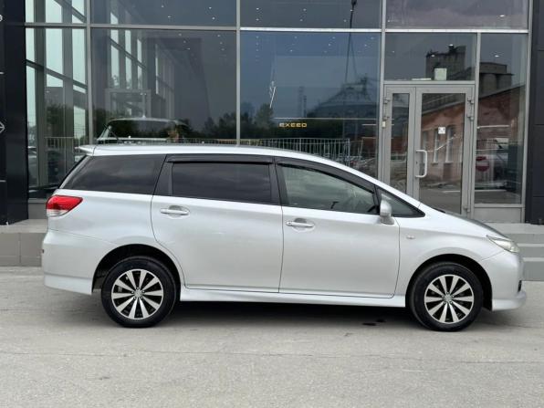 Toyota Wish II с пробегом 2010 года, цена 1 135 000 рублей, 170768 км, минивэн, Автокод Объявления