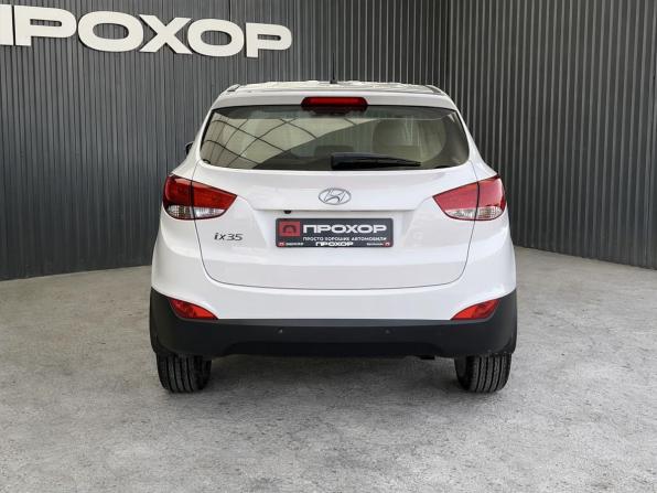 Hyundai ix35 I Рестайлинг с пробегом 2014 года, цена 1 447 000 рублей, 175390 км, внедорожник, Автокод Объявления