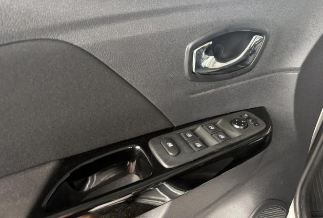 Renault Kaptur I с пробегом 2019 года, цена 1 795 000 рублей, 79470 км, внедорожник, Автокод Объявления