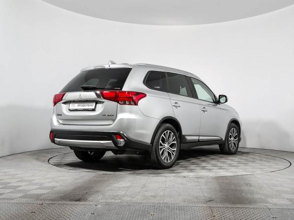 Mitsubishi Outlander III Рестайлинг 2 с пробегом 2017 года, цена 1 749 000 рублей, 153000 км, внедорожник, Автокод Объявления