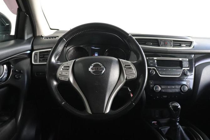 Nissan Qashqai II с пробегом 2017 года, цена 1 580 000 рублей, 135792 км, внедорожник, Автокод Объявления