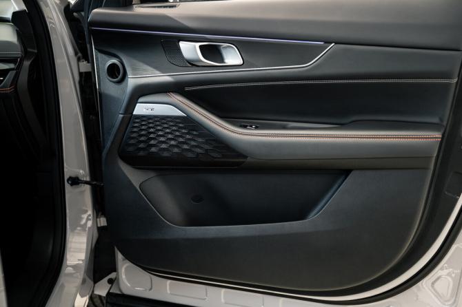 Changan UNI-K с пробегом 2023 года, цена 2 999 000 рублей, 4000 км, внедорожник, Автокод Объявления