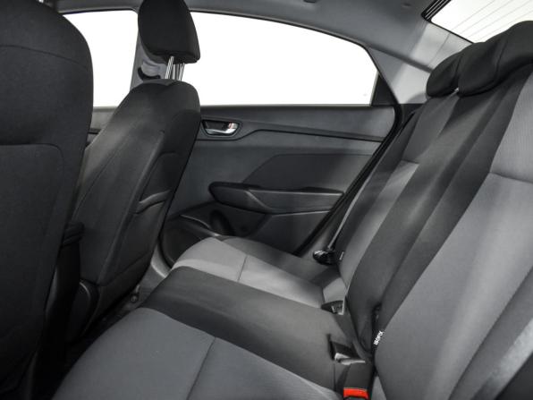 Hyundai Solaris II с пробегом 2019 года, цена 1 360 000 рублей, 69761 км, седан, Автокод Объявления