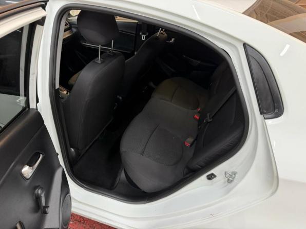 Kia Rio III Рестайлинг с пробегом 2015 года, цена 999 000 рублей, 180260 км, седан, Автокод Объявления