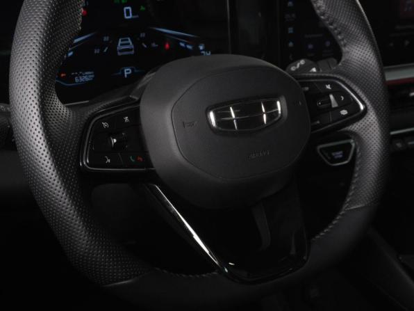 Geely Coolray I Рестайлинг с пробегом 2024 года, цена 2 149 000 рублей, 15288 км, внедорожник, Автокод Объявления