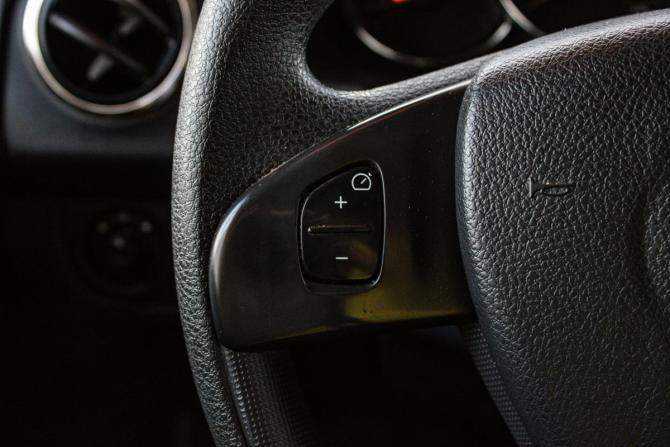 Renault Sandero II с пробегом 2017 года, цена 929 000 рублей, 97231 км, хэтчбек, Автокод Объявления