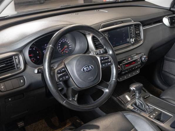 Kia Sorento III Prime с пробегом 2017 года, цена 2 519 658 рублей, 135202 км, внедорожник, Автокод Объявления