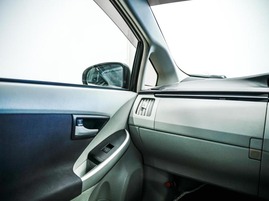 Toyota Prius III (XW30) Красноярск  - изображение 13