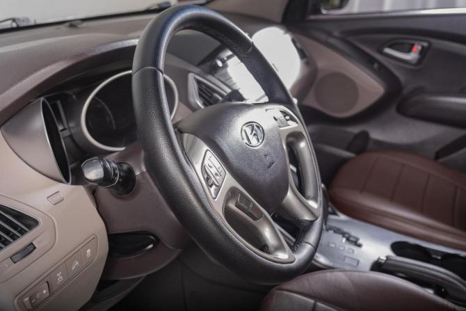 Hyundai ix35 I с пробегом 2012 года, цена 1 299 000 рублей, 195256 км, внедорожник, Автокод Объявления