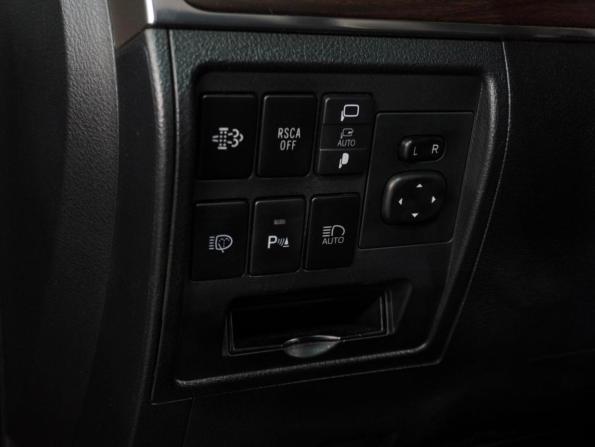 Toyota Land Cruiser 200 Series Рестайлинг 2 с пробегом 2019 года, цена 8 059 000 рублей, 133282 км, внедорожник, Автокод Объявления
