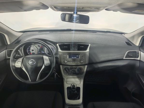 Nissan Tiida II с пробегом 2015 года, цена 859 000 рублей, 107367 км, хэтчбек, Автокод Объявления