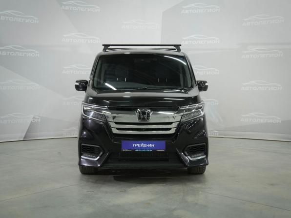 Honda Stepwgn V Рестайлинг с пробегом 2018 года, цена 2 670 000 рублей, 113000 км, минивэн, Автокод Объявления