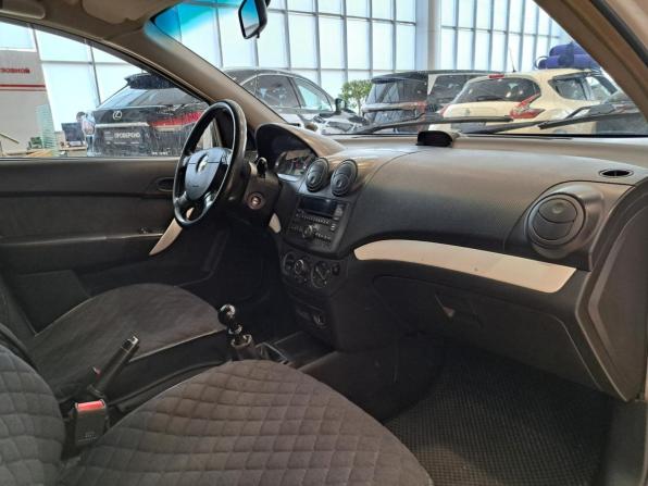Chevrolet Aveo I Рестайлинг с пробегом 2010 года, цена 250 000 рублей, 553687 км, седан, Автокод Объявления