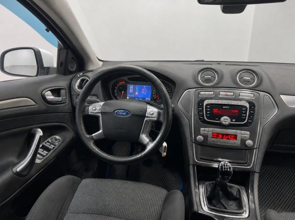 Ford Mondeo IV с пробегом 2010 года, цена 550 000 рублей, 210000 км, седан, Автокод Объявления