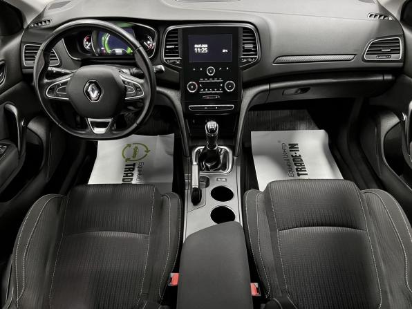 Renault Megane IV с пробегом 2018 года, цена 1 220 000 рублей, 177060 км, универсал, Автокод Объявления